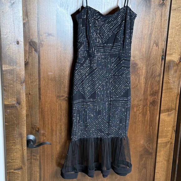 Vintage Olive Tree dress Size M midi body-con peplum trim skirt black sparkly - Picture 3 of 8